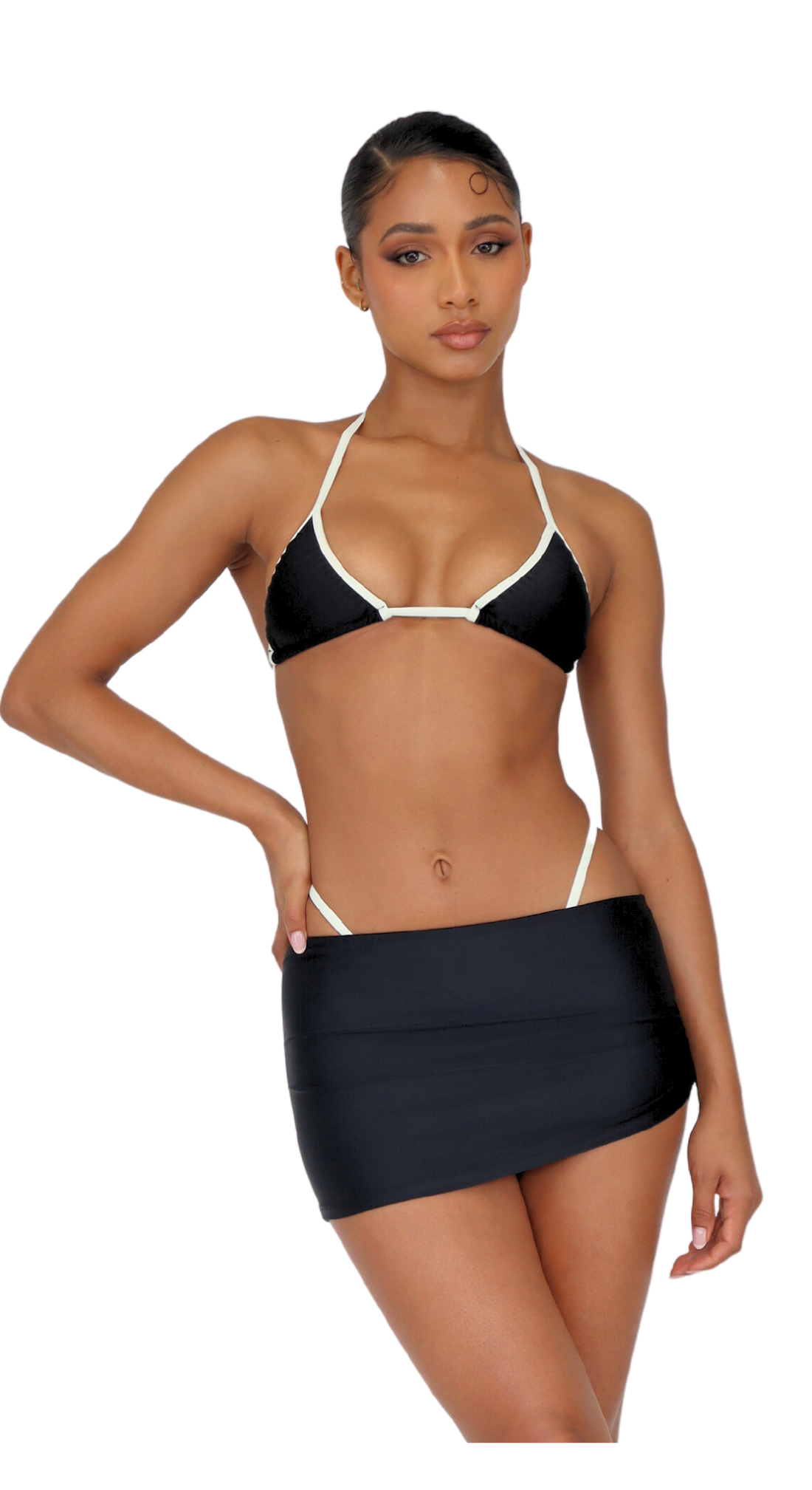 HALLE TRIANGLE TOP - BLACK/IVORY